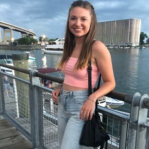 Meet your Posher, Kylee